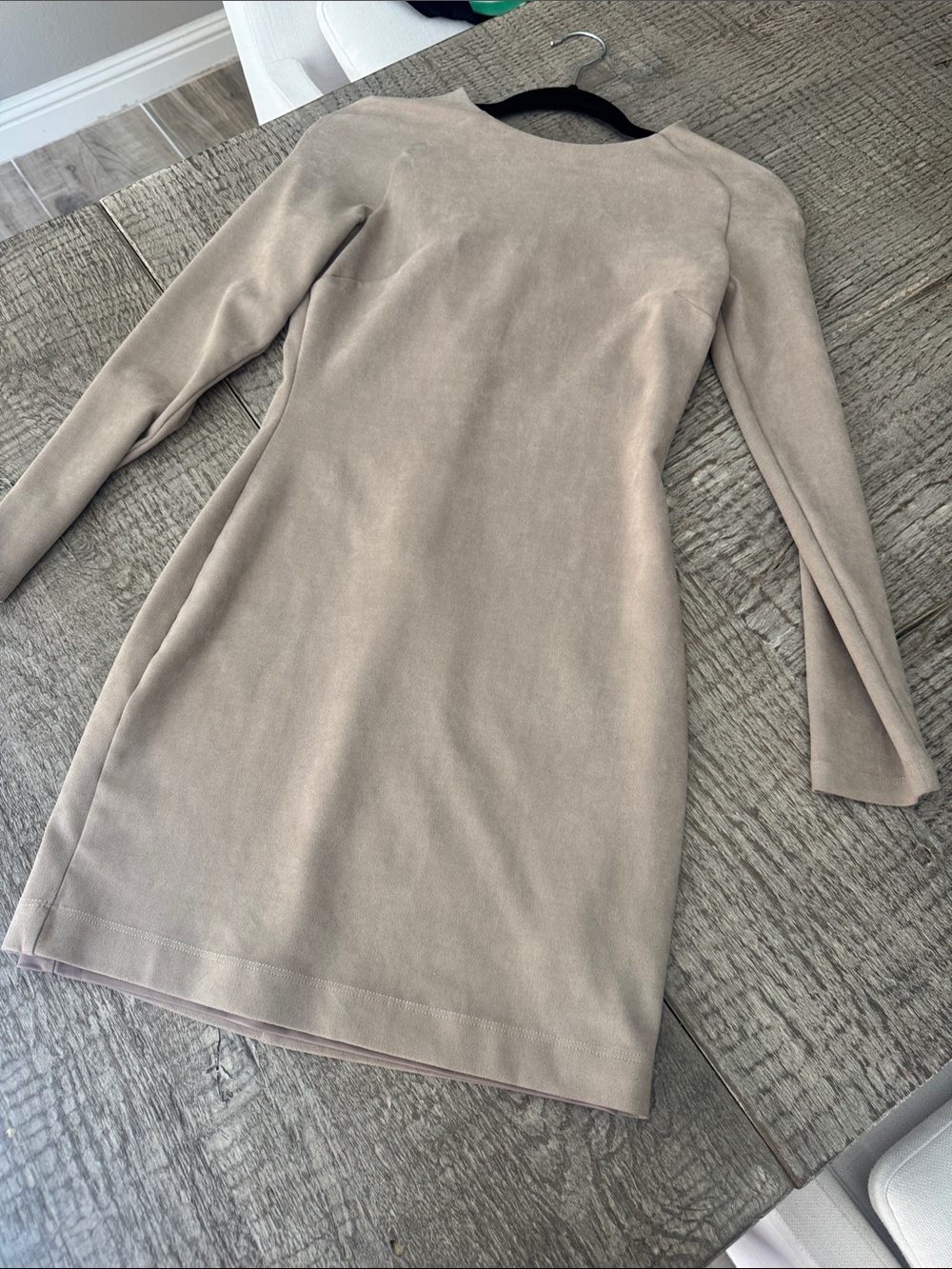 Bebe Body-con Mini Soft Velour Classic Long-Sleeve Crewneck Dress in Taupe S